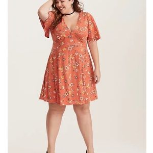 Torrid floral jersey knit flutter sleeve dress